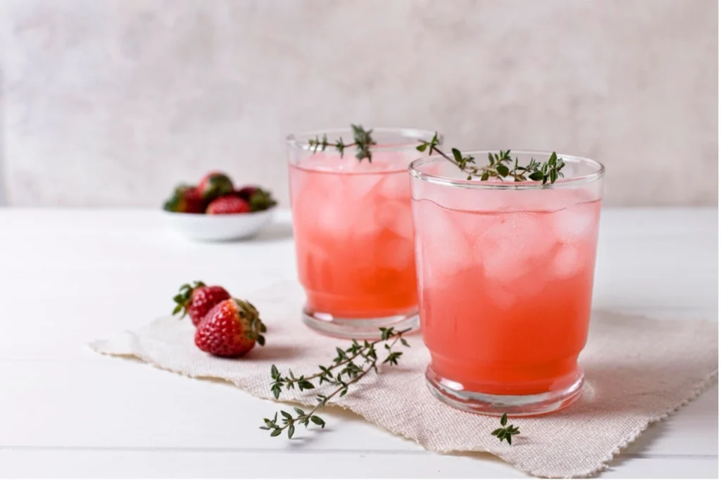 Strawberry Punch delicious cocktail recipe